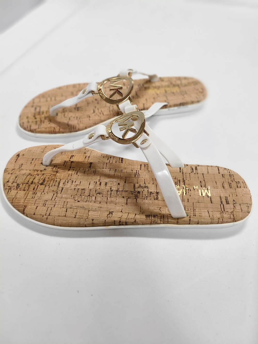 Michael Kors MK Charm Jelly White Jet Set Cork Thong Sandals Flip Flop 6